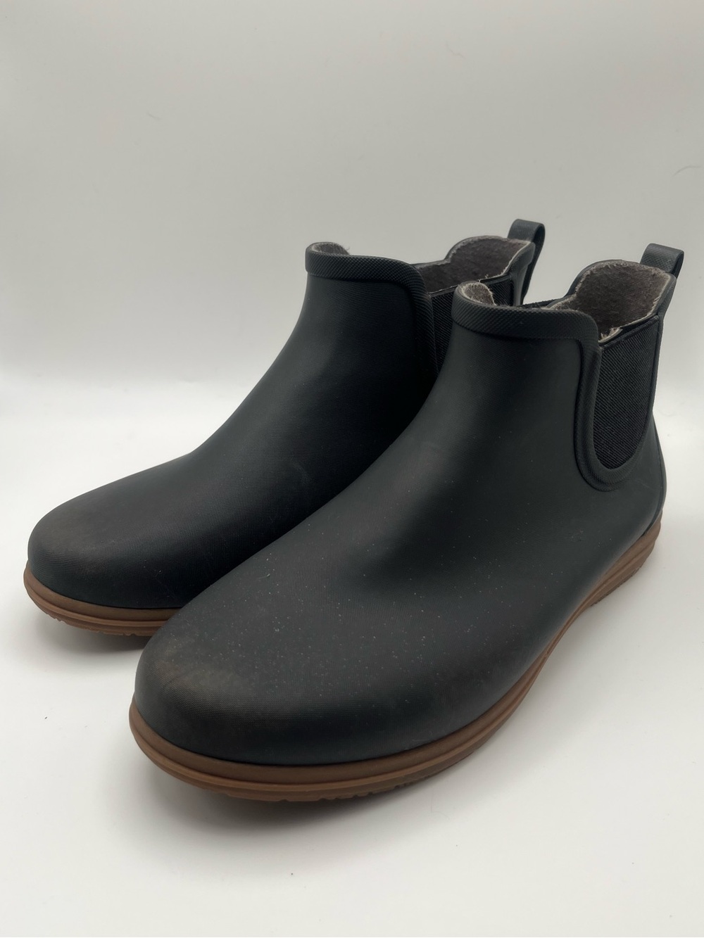 Bogs Women’s Sweetpea II Chelsea Waterproof Rain Boots Black Ankle Booties 8 - Picture 3 of 12